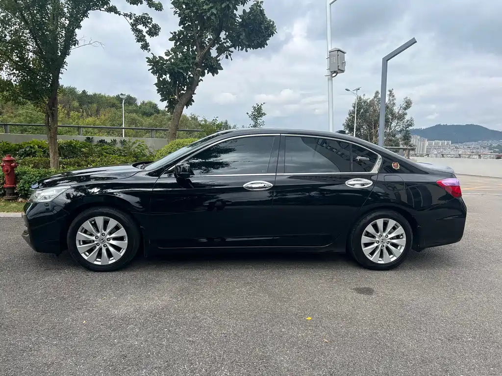 HONDA ACCORD 2015