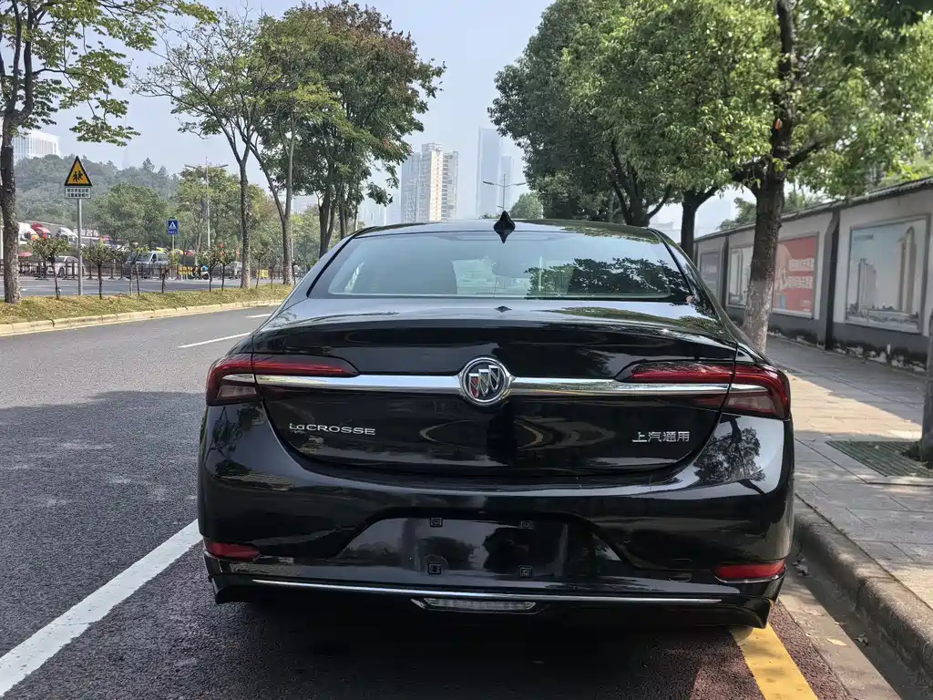 BUICK LACROSSE 2020