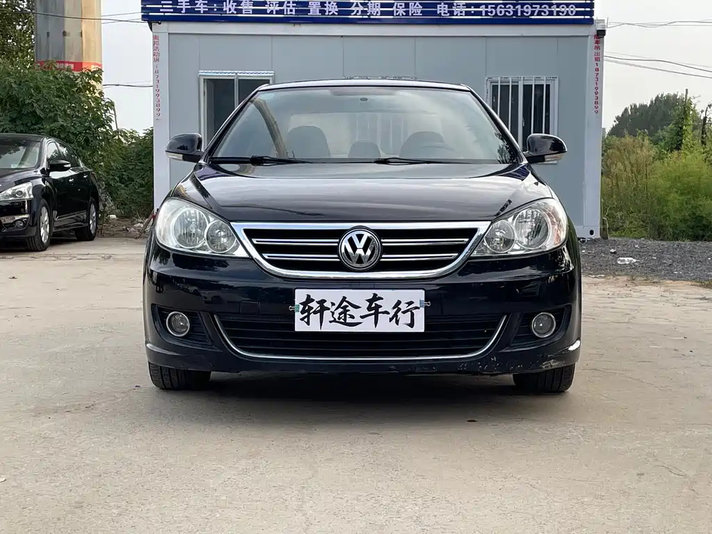 VOLKSWAGEN LAVIDA 2011