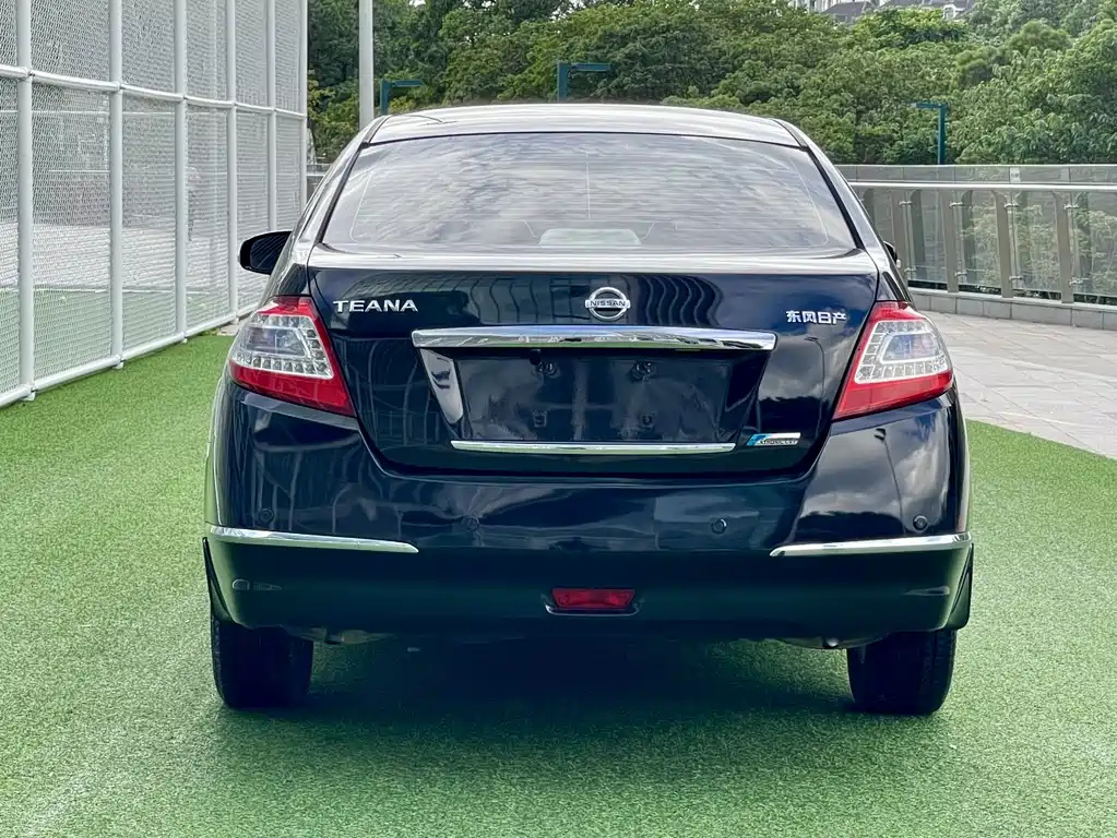 NISSAN TEANA 2012