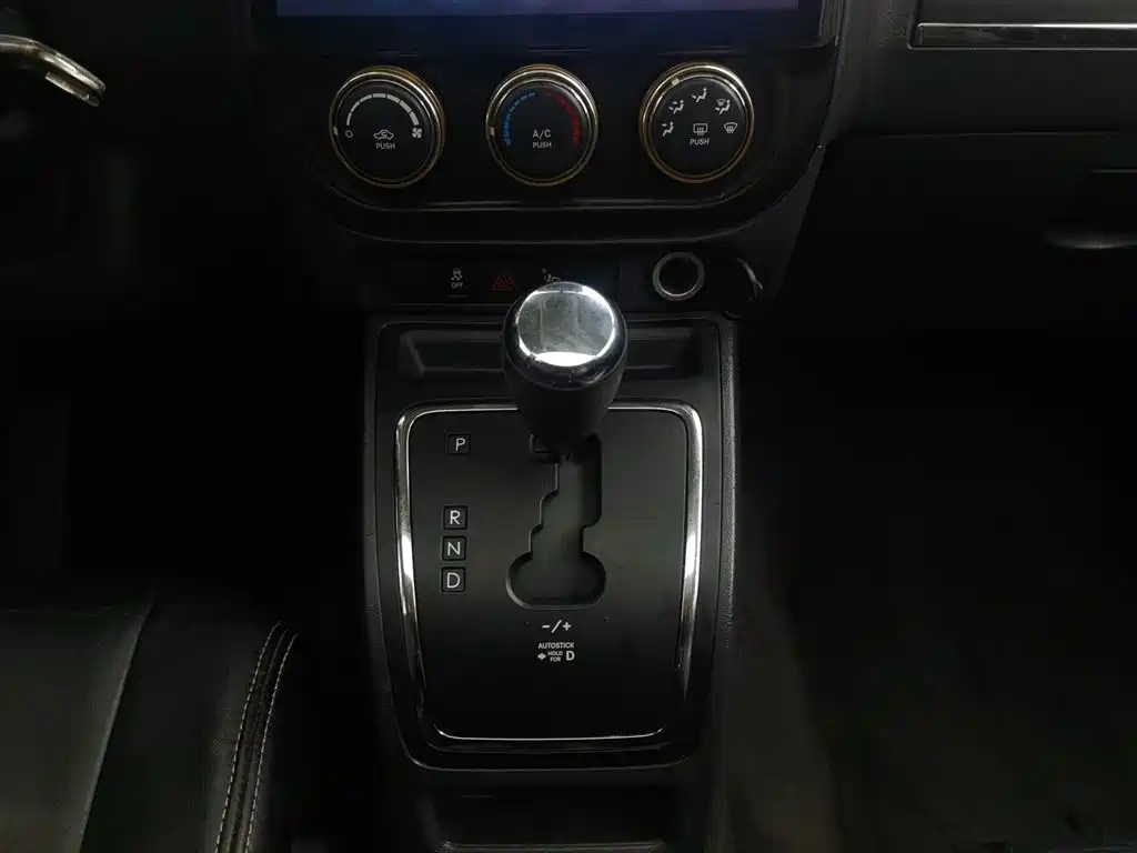 JEEP FREEDOM 客 2014