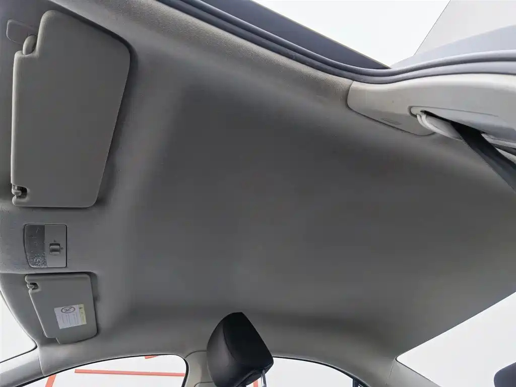 VOLKSWAGEN JETTA 2015