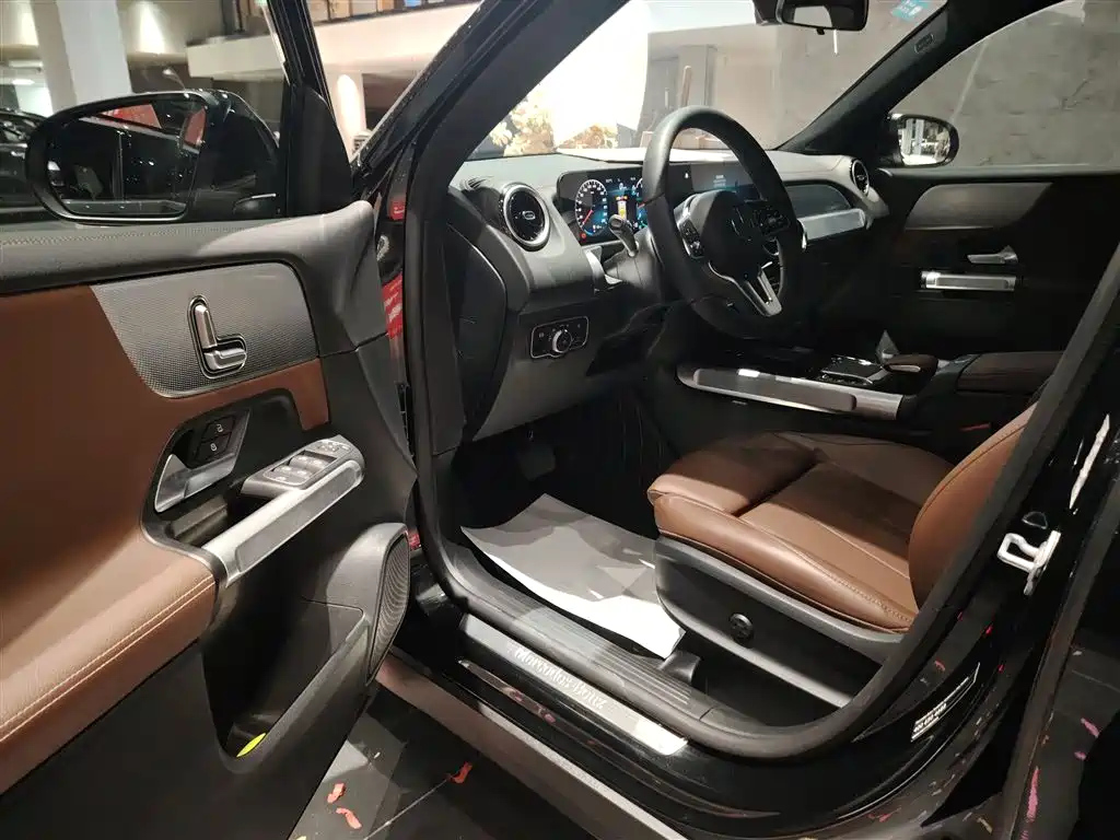 MERCEDES BENZ GLB 2022