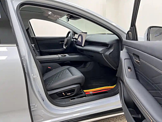 BAO JUN &#20139;&#22659;  2025 YEAR E-POWER 600KM DELUXE EDITION 2025
