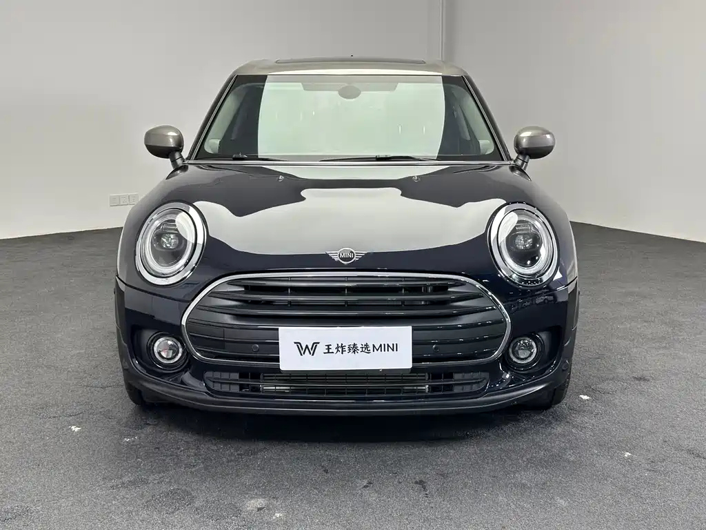 MINI CLUBMAN 2023
