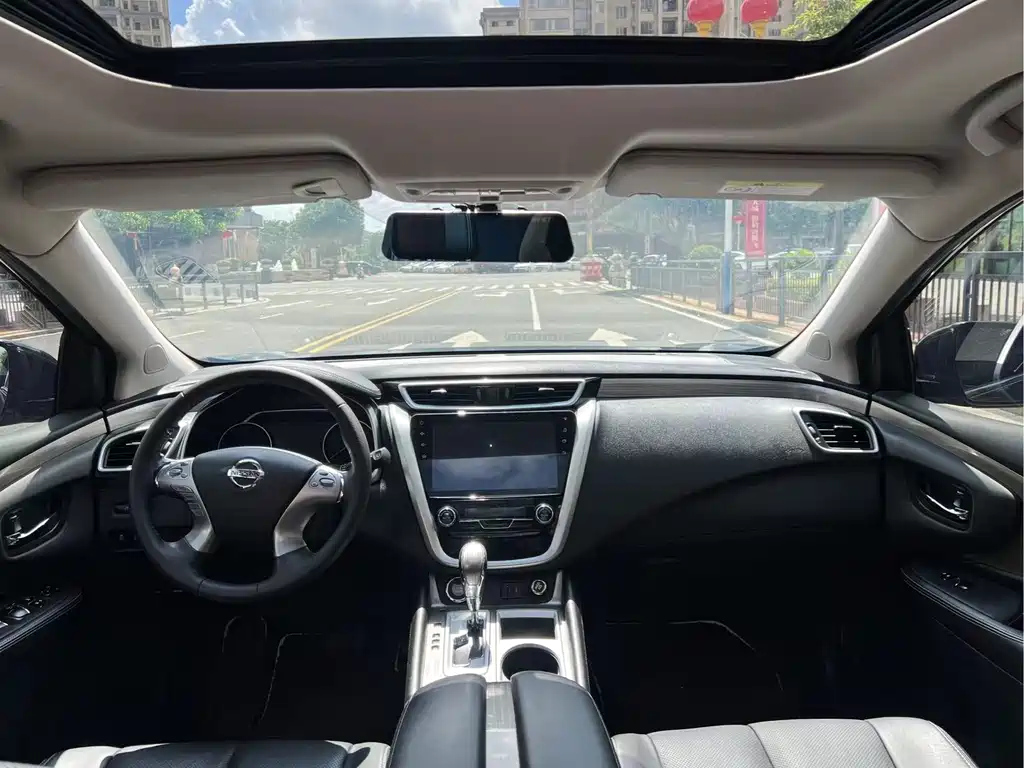 NISSAN MURANO 2018
