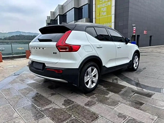 VOLVO XC40  2024 YEAR B3 SMART MOBILITY FASHION EDITION 2024