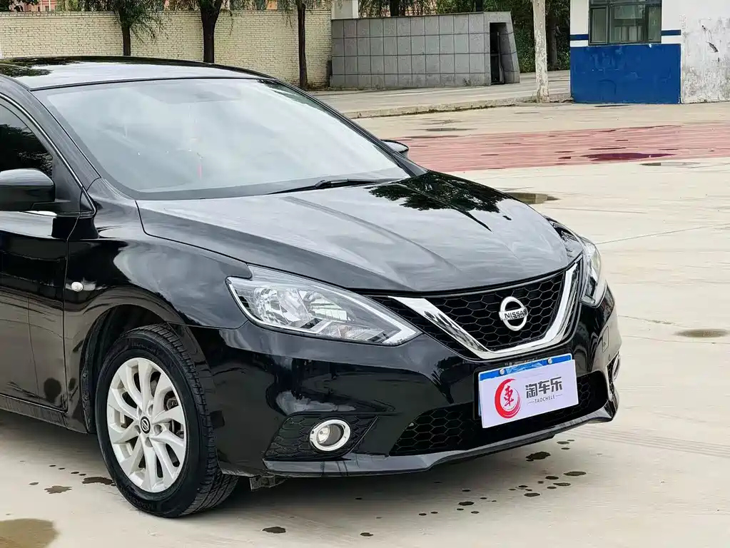 NISSAN SYLPHY 2019