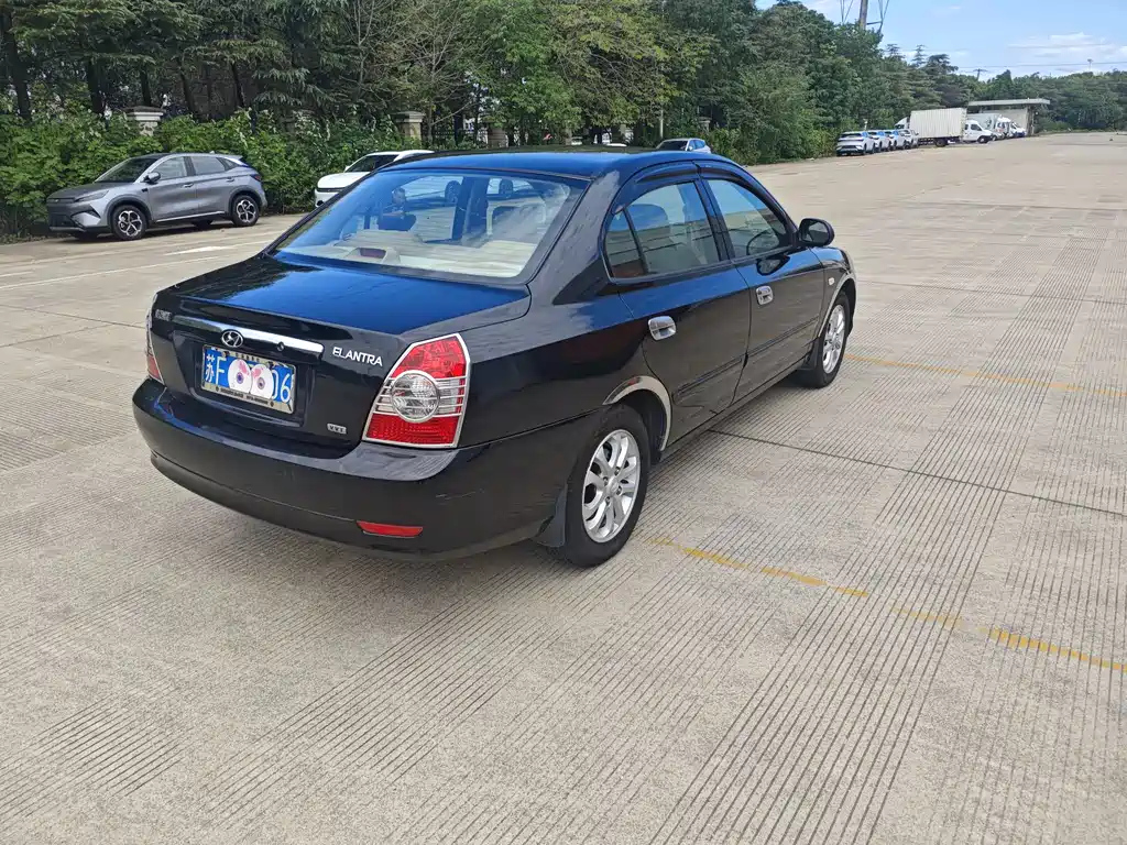 HYUNDAI ELANTRA 2009