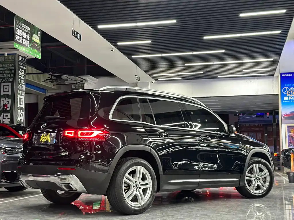 MERCEDES BENZ GLB 2022