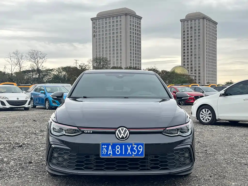 VOLKSWAGEN GOLF GTI 2021