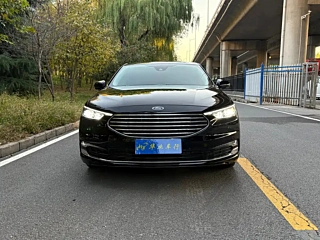 FORD TAURUS 2020
