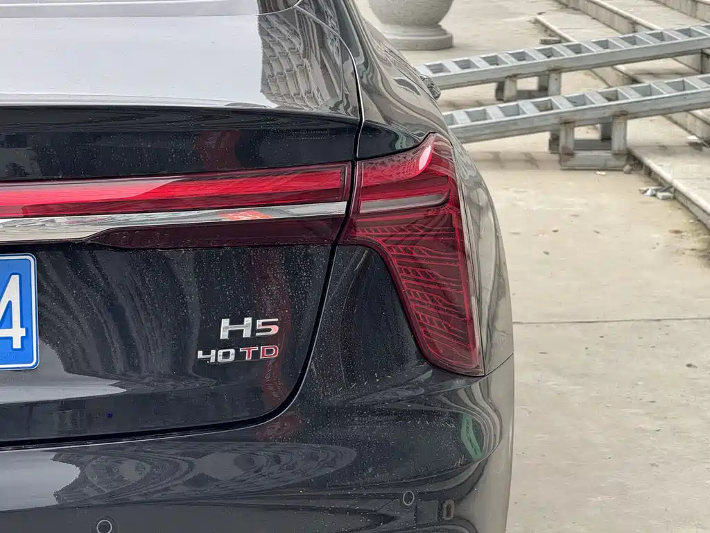 HONGQI H5 2025