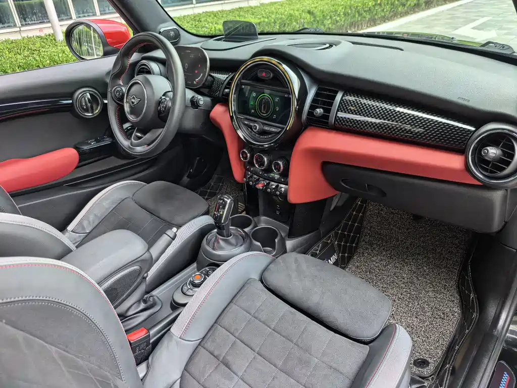 MINI JCW 2020