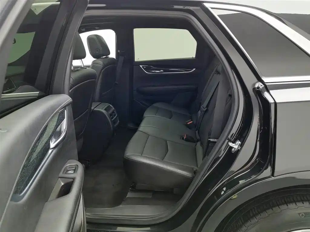 CADILLAC XT5 2022