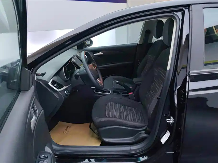 CHEVROLET CRUZE 2019