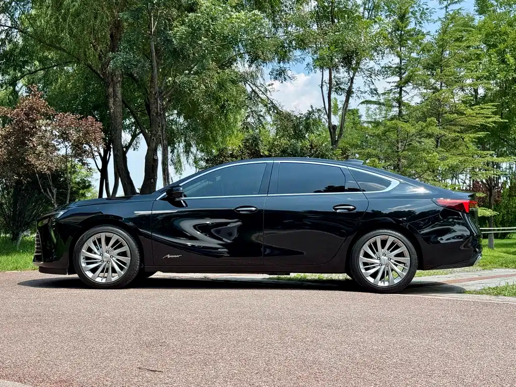 BUICK LACROSSE 2025