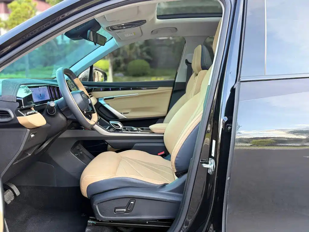 GEELY AUTO BOYUE L 2024