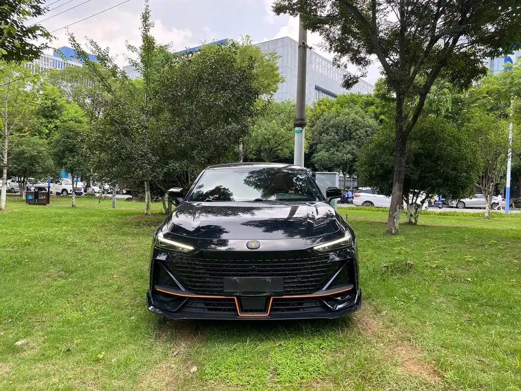 CHANGAN UNI-V 2023
