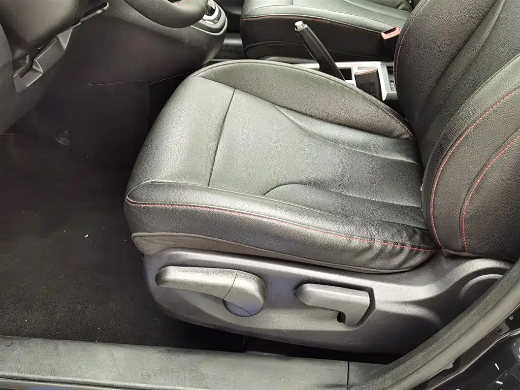 HAVAL H6 2015