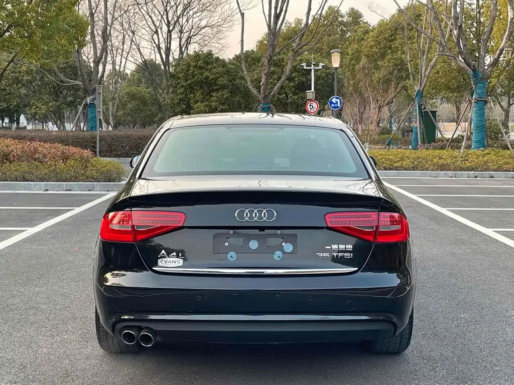 AUDI A4L 2015