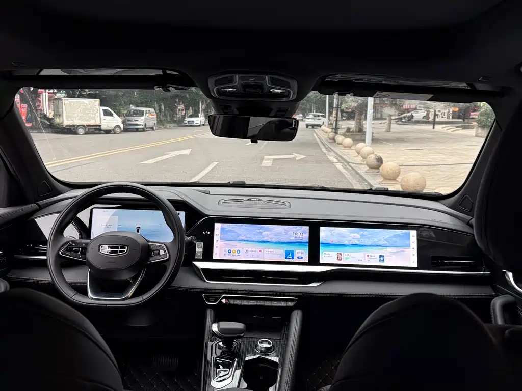 GEELY AUTO MONJARO 2025