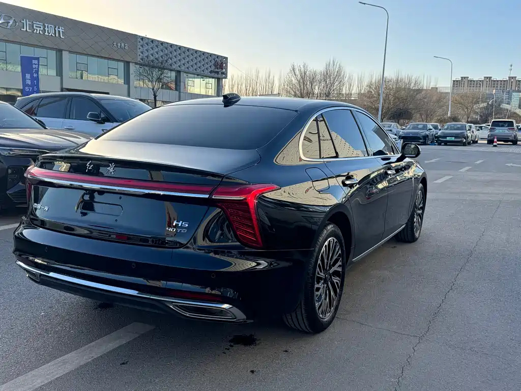 HONGQI H5 2024
