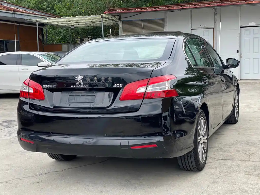 PEUGEOT 408 2014