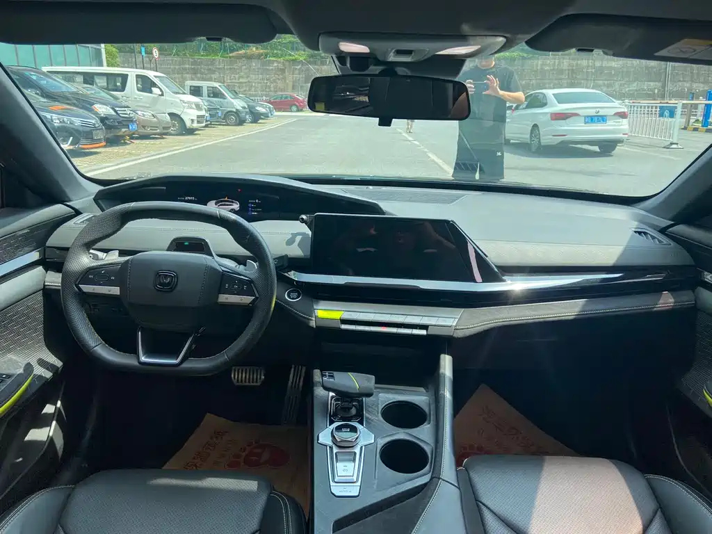 CHANGAN UNI-V 2023