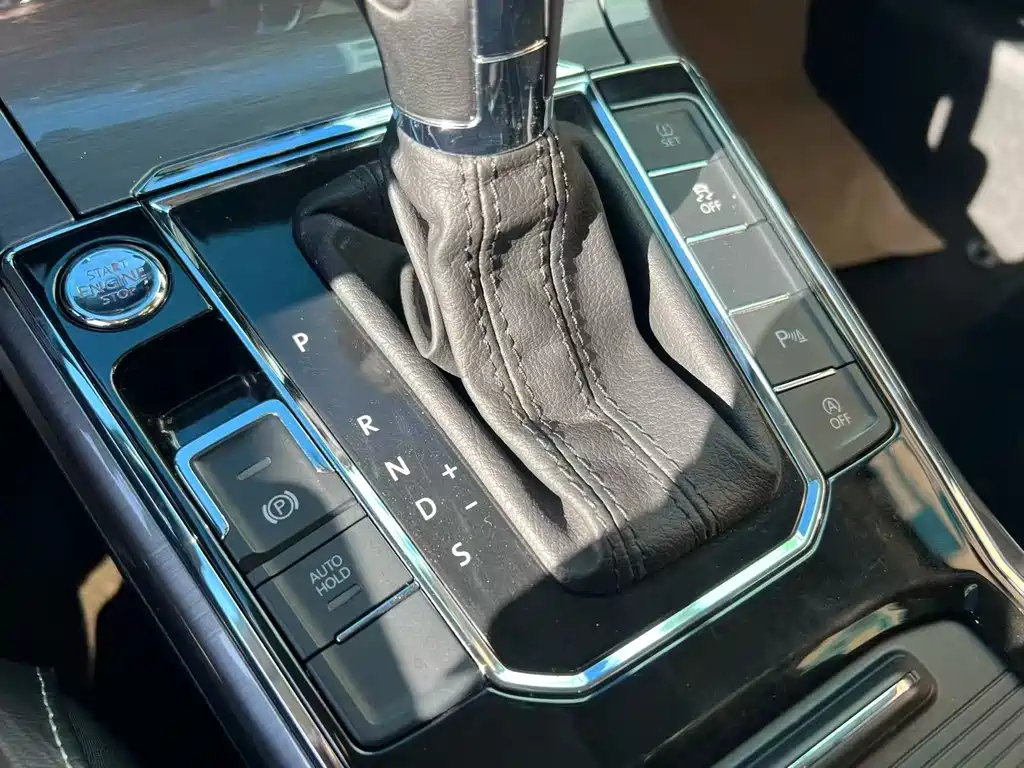 VOLKSWAGEN PASSAT 2019