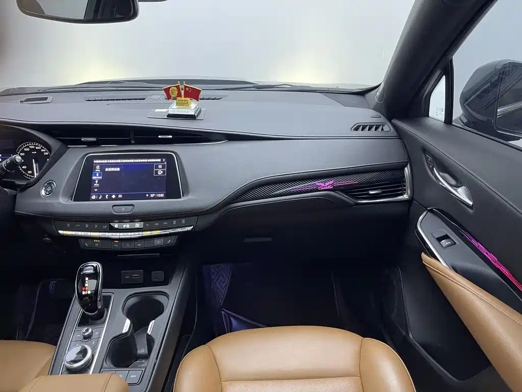 CADILLAC XT4 2022