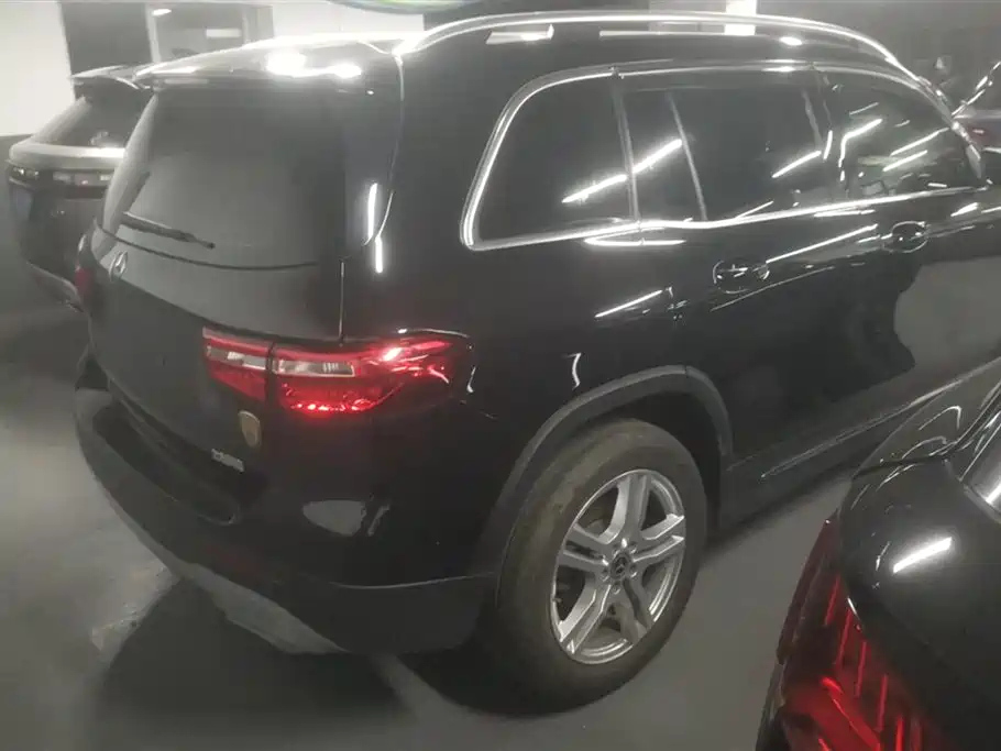 MERCEDES BENZ GLB 2021