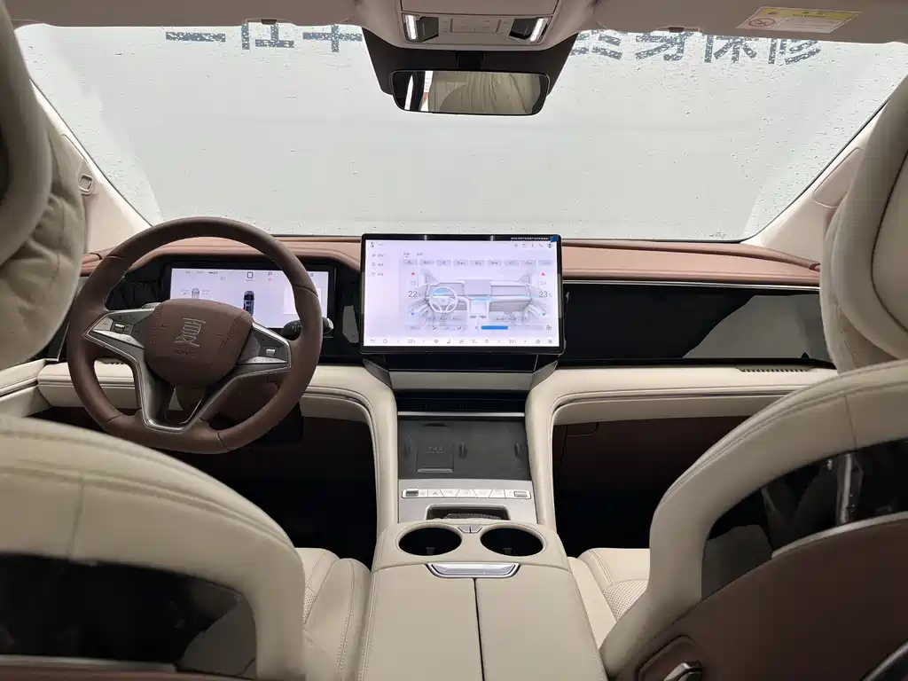 BYD XIA 2025