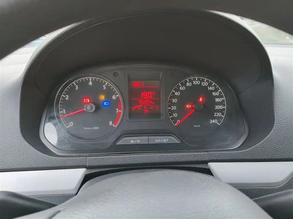 VOLKSWAGEN JETTA 2015