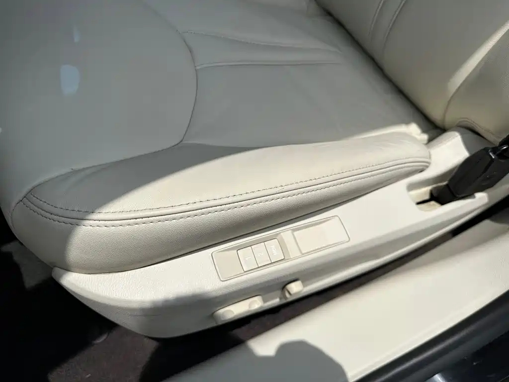 ROEWE E950 2016