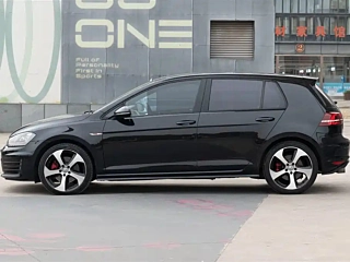 VOLKSWAGEN GOLF GTI 2016
