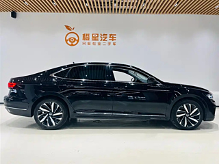 VOLKSWAGEN PASSAT 2022