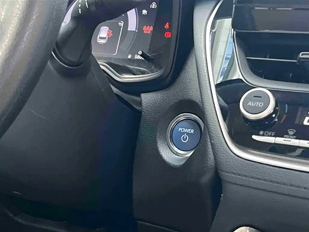 TOYOTA FRONTLANDER 2024