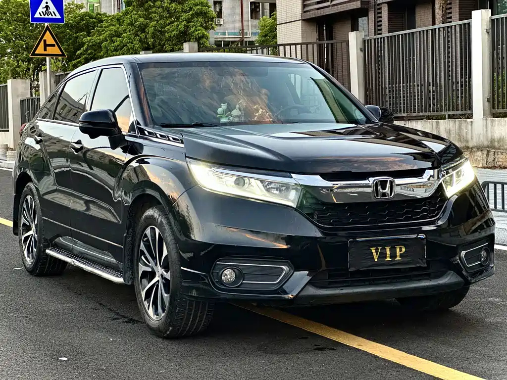 HONDA AVANCIER 2017