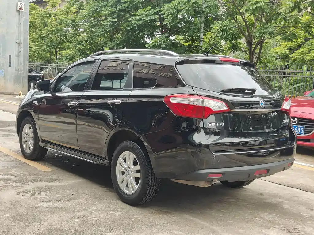 VENUCIA T70 2016