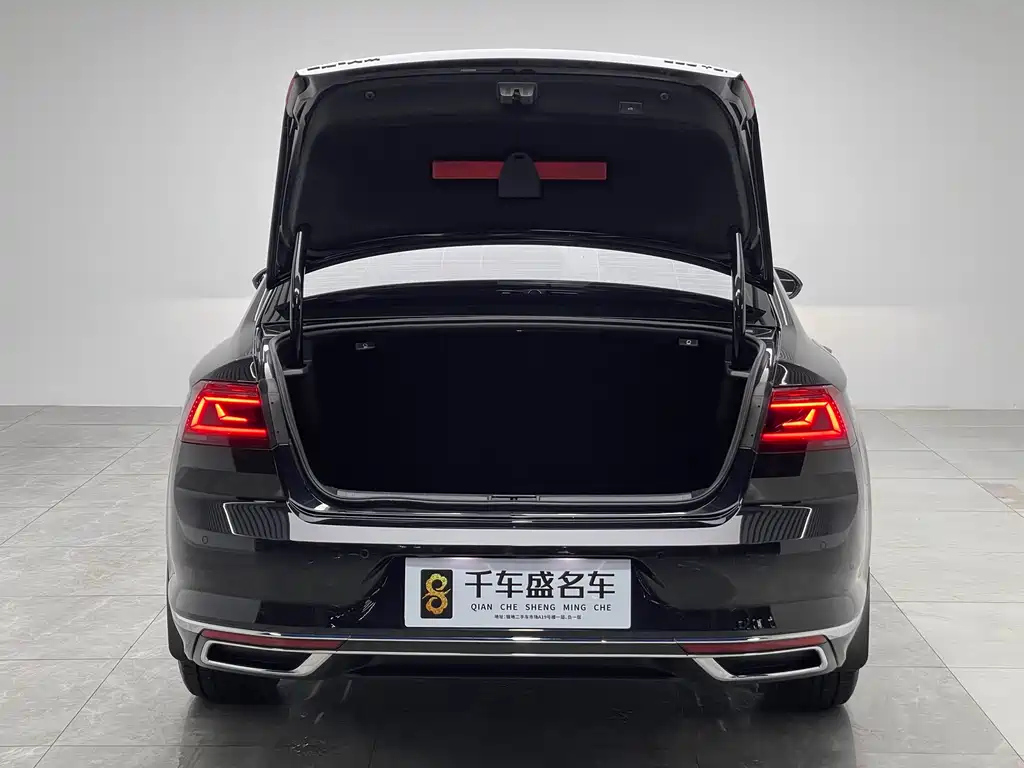 VOLKSWAGEN MAGOTAN 2022