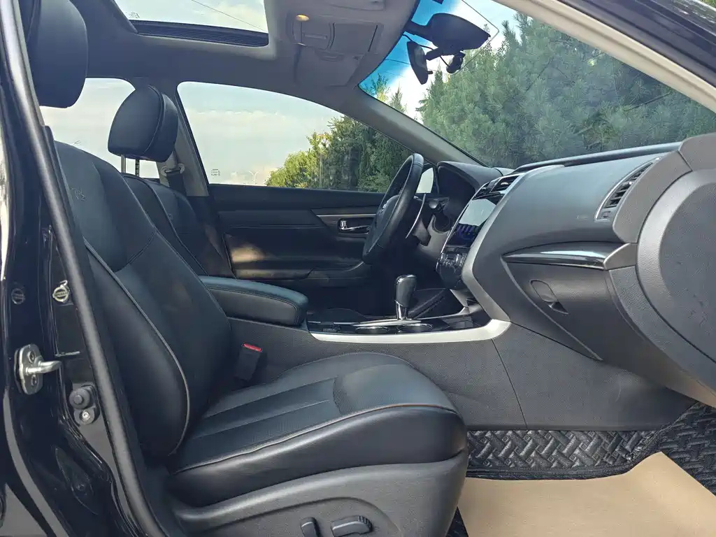 NISSAN TEANA 2016
