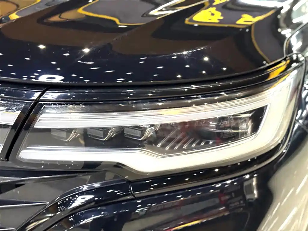 ROEWE RX5 MAX 2021