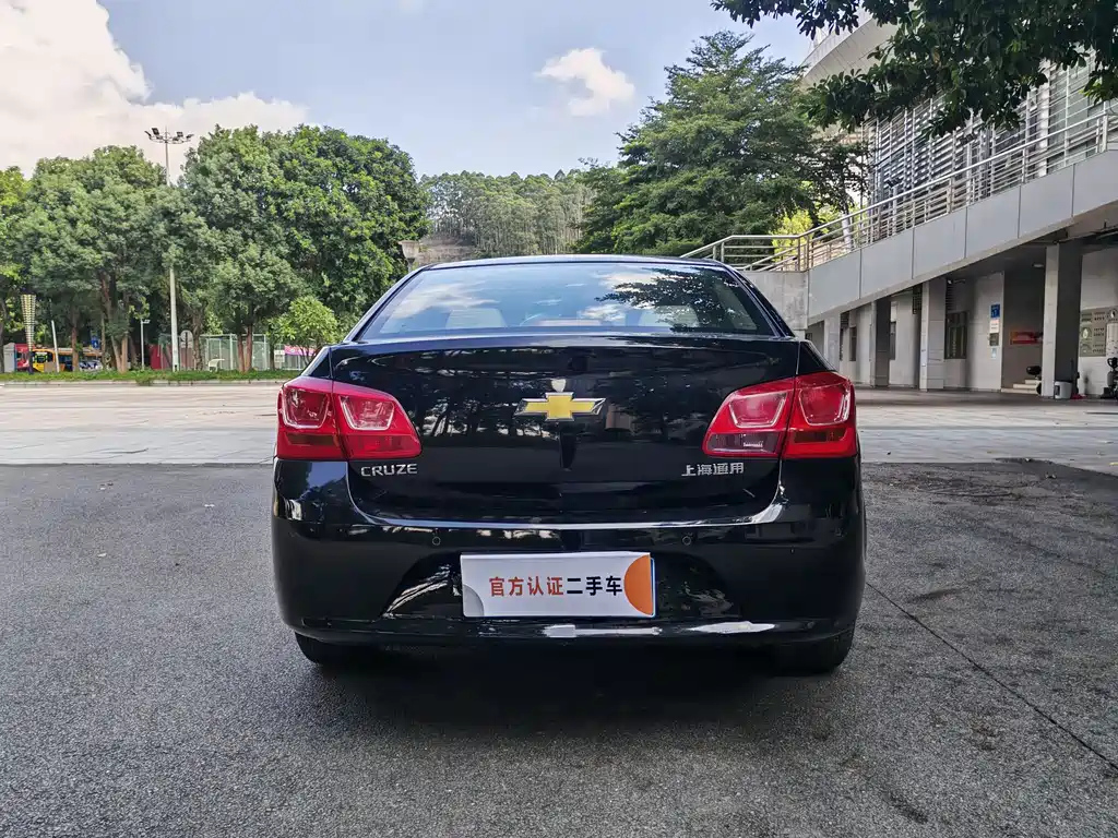 CHEVROLET CRUZE 2015