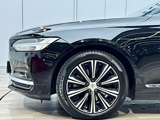 VOLVO S90  2021 YEAR B5  DELUXE EDITION 2021