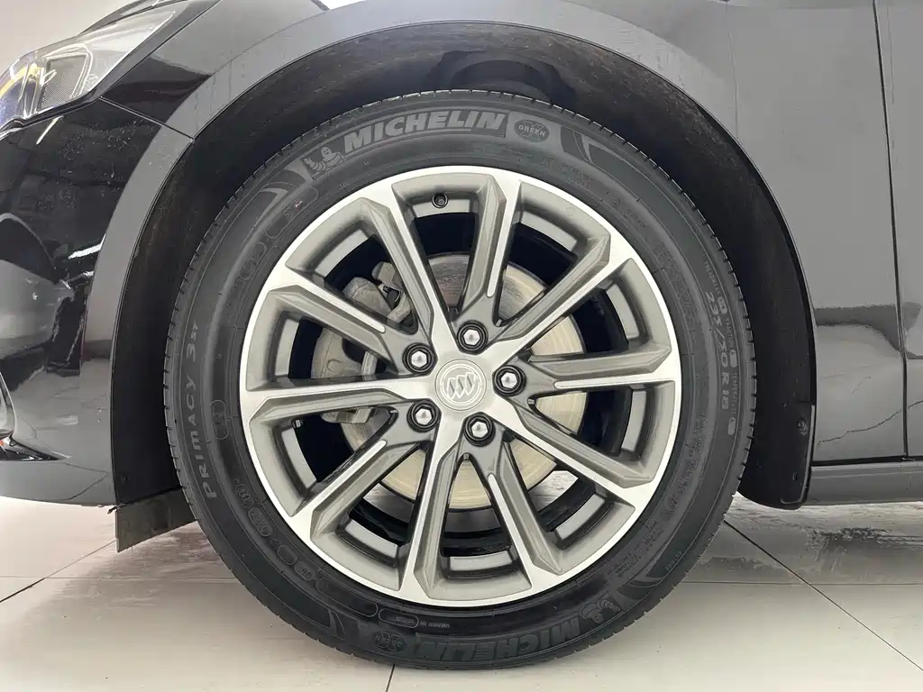 BUICK LACROSSE 2021
