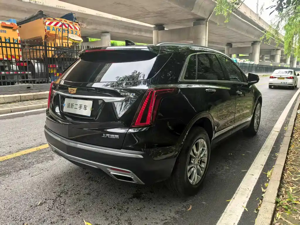 CADILLAC XT5 2022