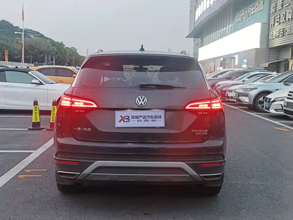 VOLKSWAGEN TAYRON 2020