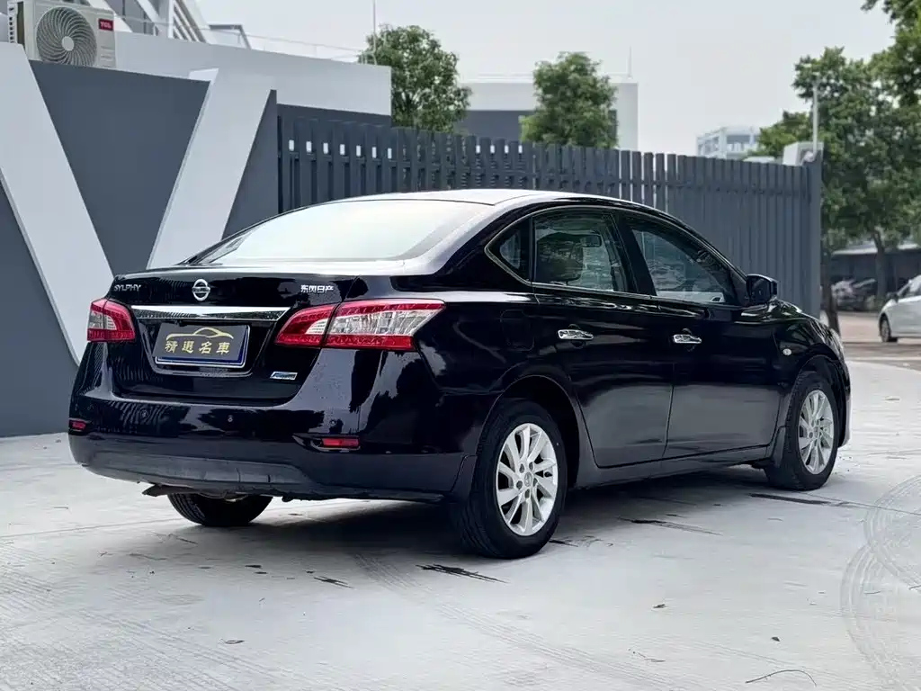NISSAN SYLPHY 2014