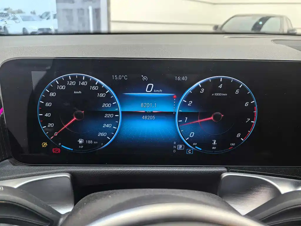 MERCEDES BENZ GLB 2022